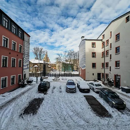 One Bedroom Promenade *