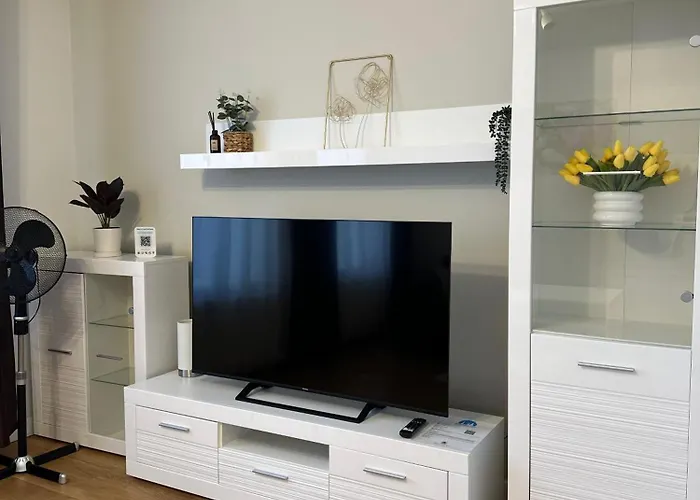 One Bedroom Promenade